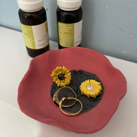 Poppy ring dish