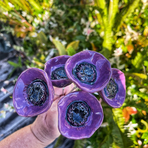 1x purple sculpted Ceramic Poppy